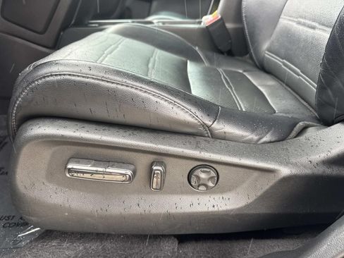 Used 2018 Honda CR-V EX-L image 17