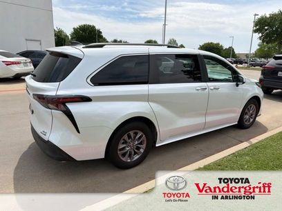 Used 2023 Toyota Sienna XLE
