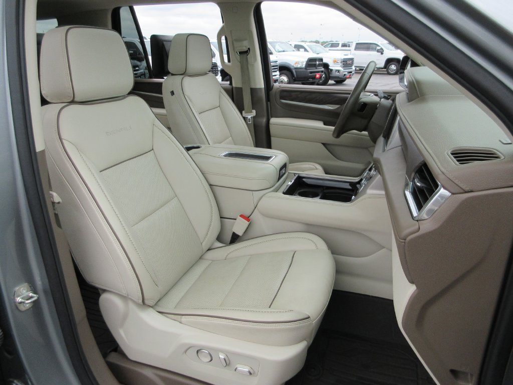 Certified 2023 GMC Yukon Denali w/ Advanced Technology Package AWD/4WD image 25