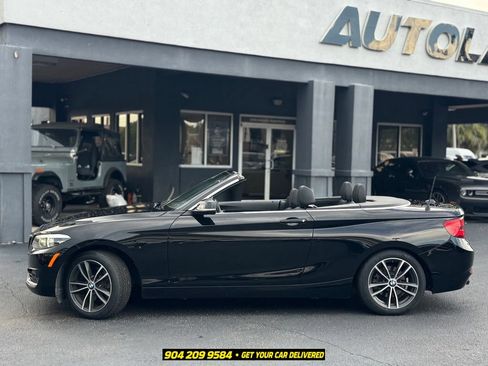 Used 2018 BMW 230i Convertible RWD image 3
