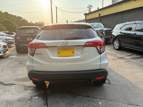 Used 2020 Honda HR-V LX image 5