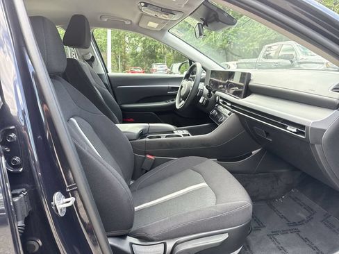 Used 2025 Hyundai Sonata SEL FWD image 25