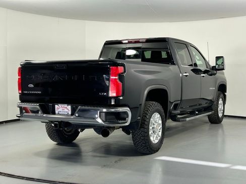 Used 2024 Chevrolet Silverado 2500 LTZ w/ LTZ Convenience Package AWD/4WD image 7