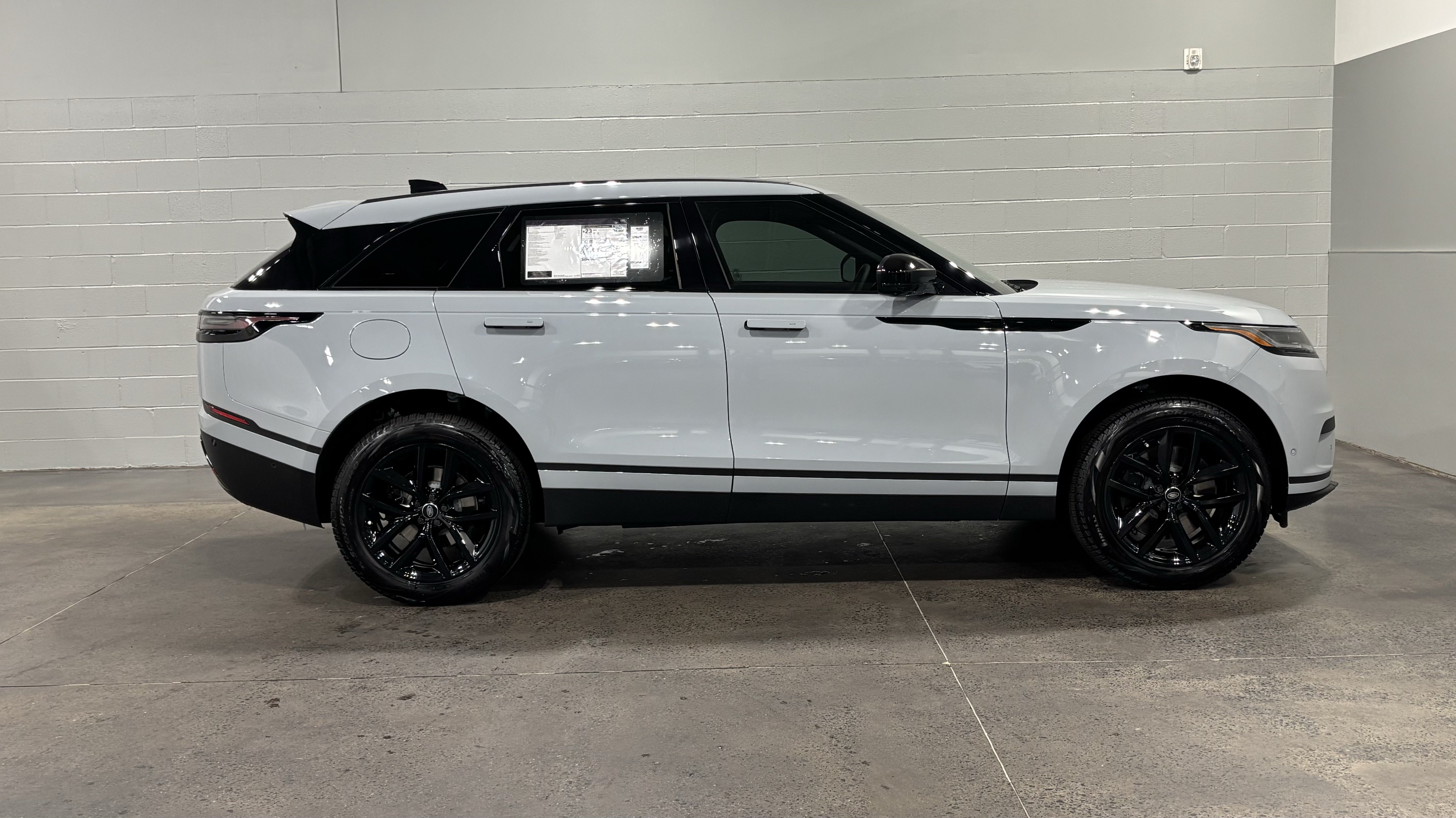 New 2026 Land Rover Range Rover Velar S AWD/4WD image 13
