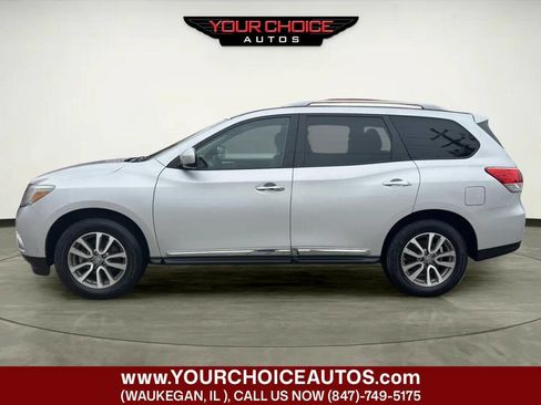 Used 2013 Nissan Pathfinder SL AWD/4WD image 2