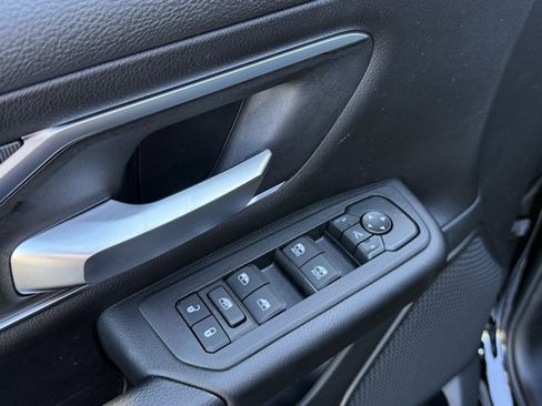 New 2026 RAM 1500 4x4 Crew Cab image 14