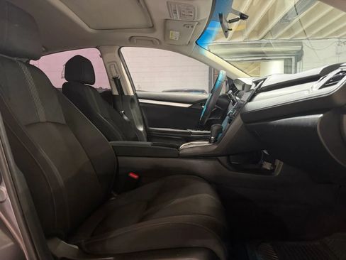 Used 2017 Honda Civic EX image 10