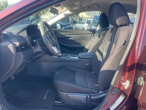 Certified 2024 Nissan Sentra SV FWD image 4