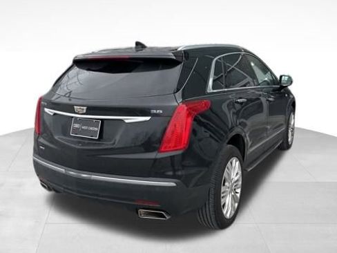 Used 2017 Cadillac XT5 Luxury w/ Driver Awareness Package image 6