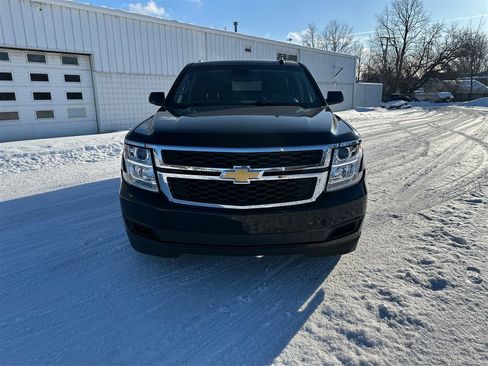 Used 2016 Chevrolet Suburban LT image 21
