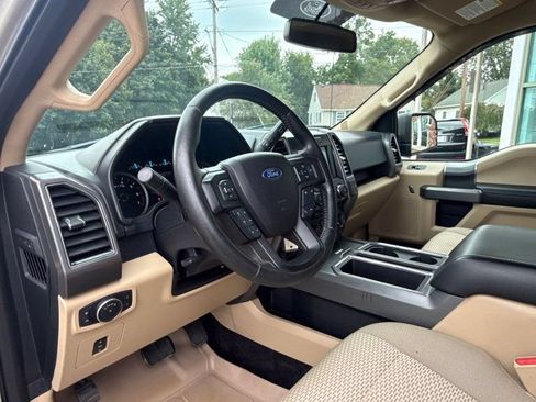 Used 2017 Ford F150 XLT w/ Equipment Group 302A Luxury AWD/4WD image 10