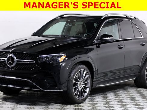 Used 2025 Mercedes-Benz GLE 450e 4MATIC image 3