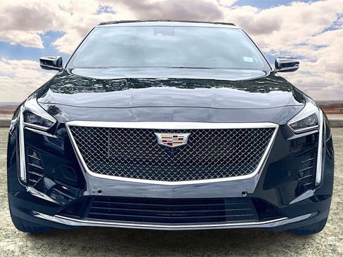 Used 2019 Cadillac CT6 V w/ Driver Assist Package image 2