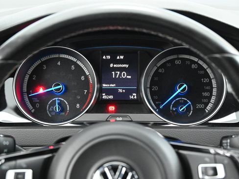 Used 2017 Volkswagen Golf R 4-Door AWD/4WD image 27