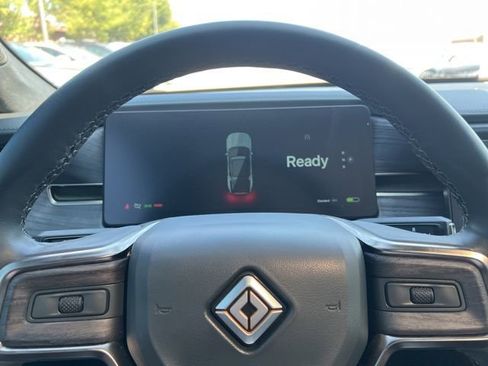 Used 2024 Rivian R1S Launch Edition image 11