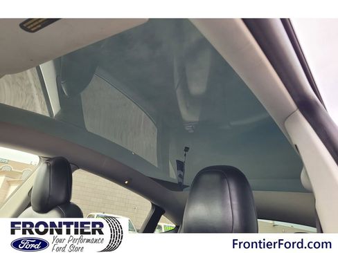 Used 2021 Tesla Model Y Standard Range image 27