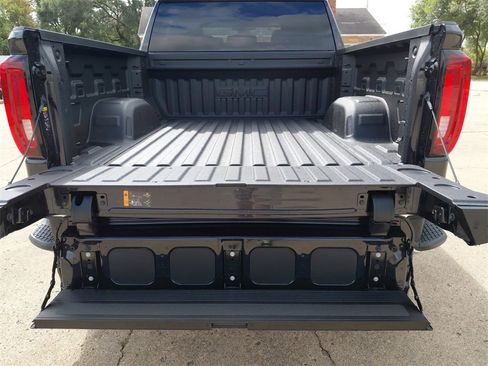 New 2026 GMC Sierra 1500 SLT w/ SLT Premium Package image 24