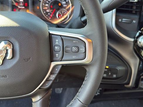 Used 2025 RAM 2500 Big Horn AWD/4WD image 17