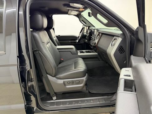 Used 2014 Ford F250 Lariat w/ Chrome Package AWD/4WD image 9