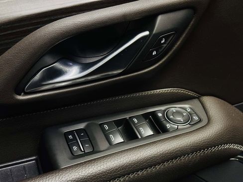 Used 2022 GMC Yukon Denali AWD/4WD image 15