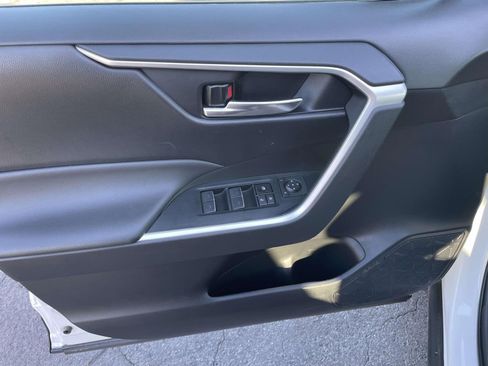 Used 2023 Toyota RAV4 XLE image 21