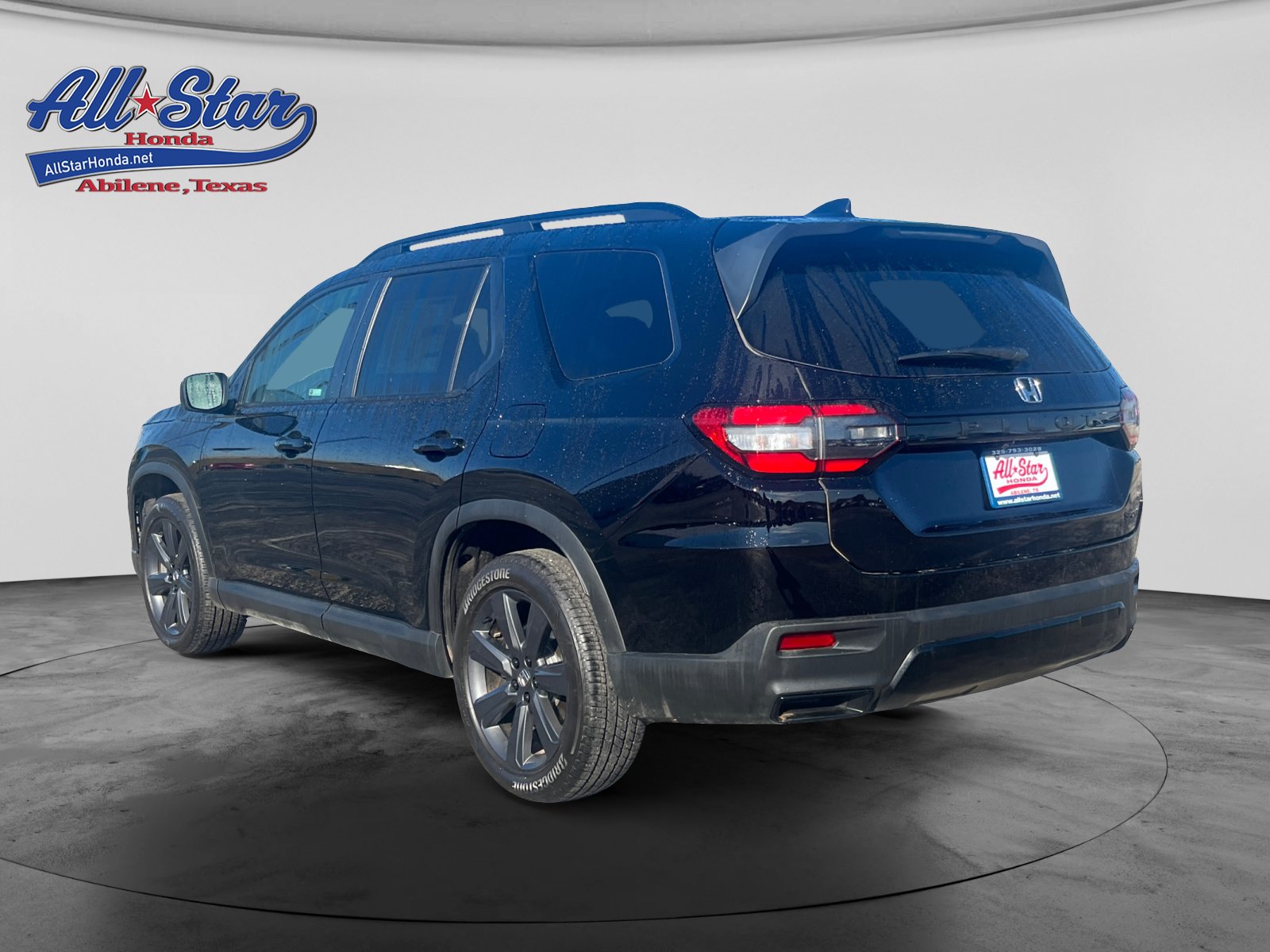 New 2026 Honda Pilot Sport image 7