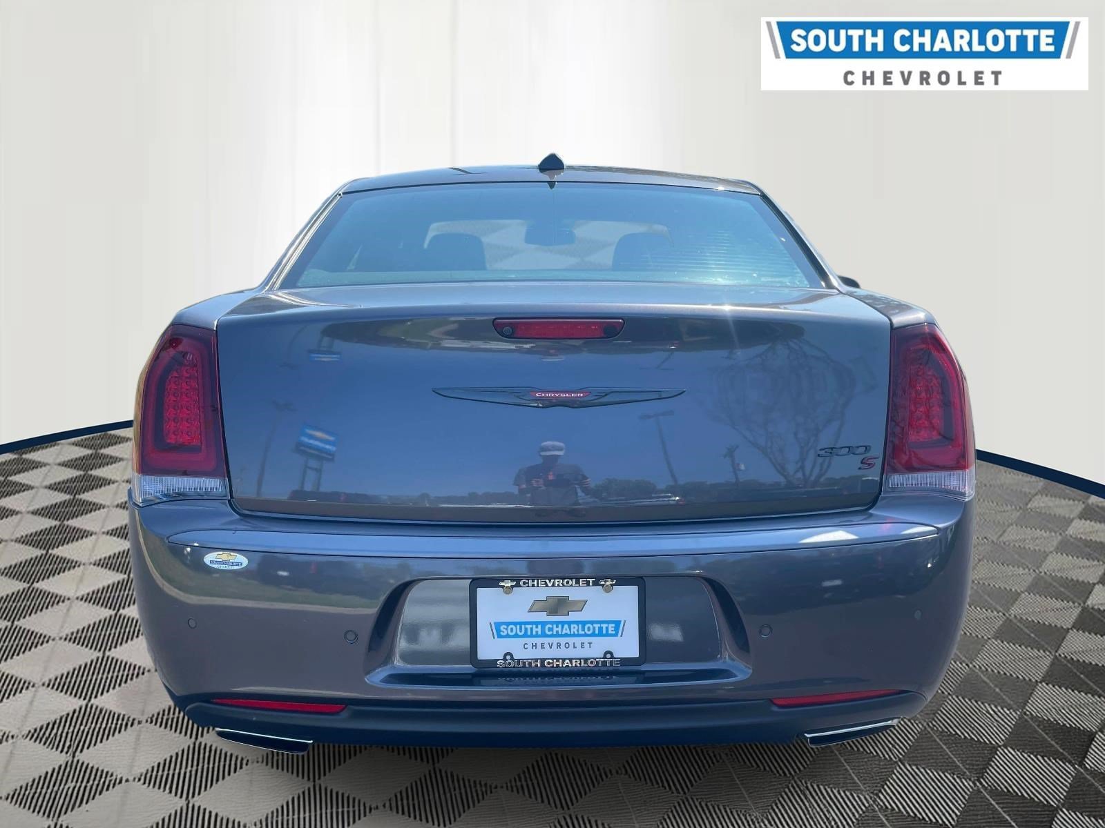 Used 2022 Chrysler 300 S RWD image 5
