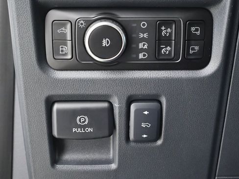 New 2025 Ford F150 Platinum w/ Equipment Group 702A High image 22