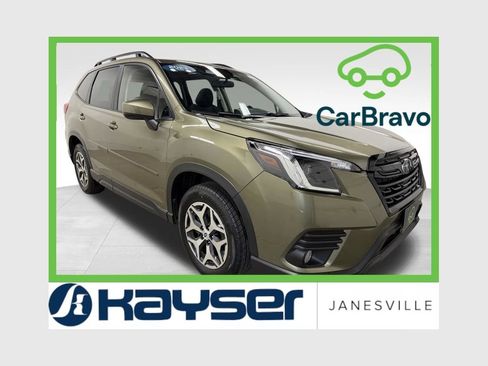 Used 2023 Subaru Forester Premium AWD/4WD image 1