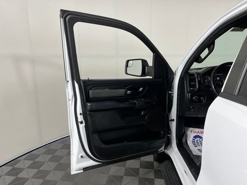 Used 2023 RAM 1500 Big Horn AWD/4WD image 14