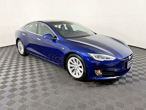 Used 2017 Tesla Model S 75D image 5