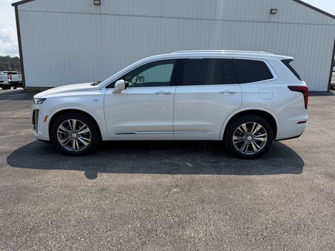 Used 2024 Cadillac XT6 Premium Luxury w/ LPO, Floor Liner Package AWD/4WD image 8
