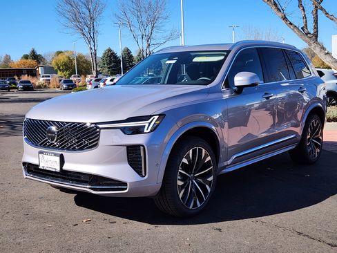 New 2026 Volvo XC90 B5 Plus w/ Protection Package image 4