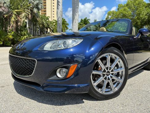 Used 2012 MAZDA MX-5 Miata Grand Touring w/ Appearance Pkg RWD image 8