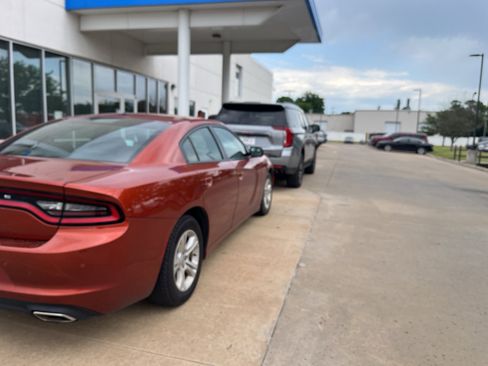 Used 2021 Dodge Charger SXT w/ Cold Weather Package RWD image 4
