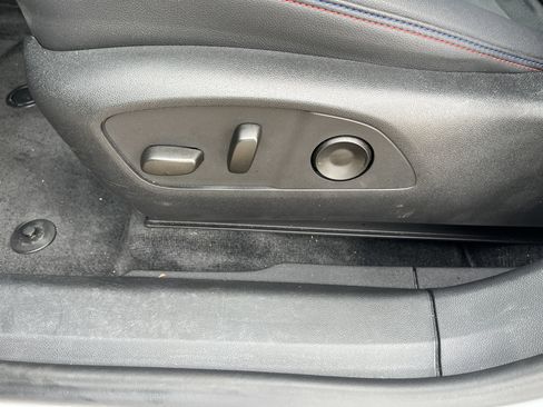 Used 2025 Chevrolet Blazer EV RS image 10