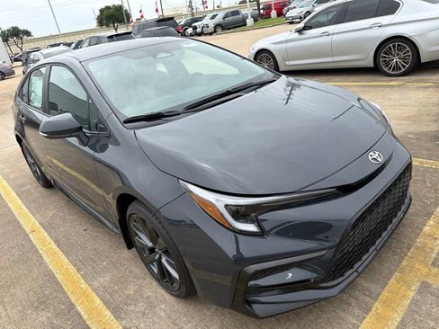 Used 2026 Toyota Corolla SE w/ SE Package FWD image 6