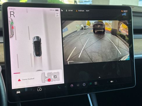 Used 2020 Tesla Model Y Long Range AWD/4WD image 18