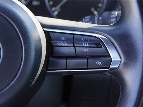 Used 2024 MAZDA MAZDA3 s image 32