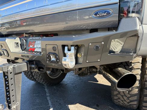 Used 2022 Ford F450 Platinum w/ FX4 Off-Road Package image 30