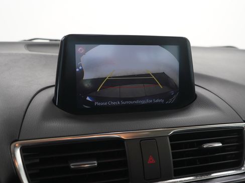 Used 2018 MAZDA MAZDA3 Grand Touring w/ Premium Equipment Package image 23