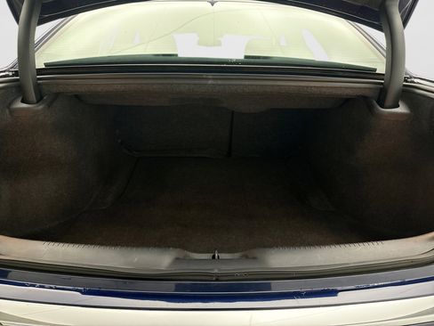 Used 2017 Chrysler 300 Limited AWD/4WD image 18
