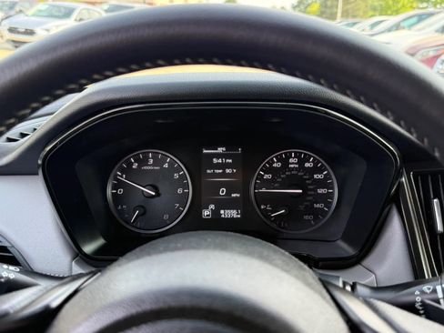 Used 2024 Subaru Outback Premium AWD/4WD image 29