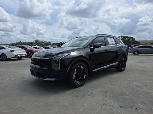 New 2026 Kia Sportage EX w/ EX Panorama Roof Package image 4