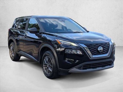 Used 2023 Nissan Rogue S FWD image 2