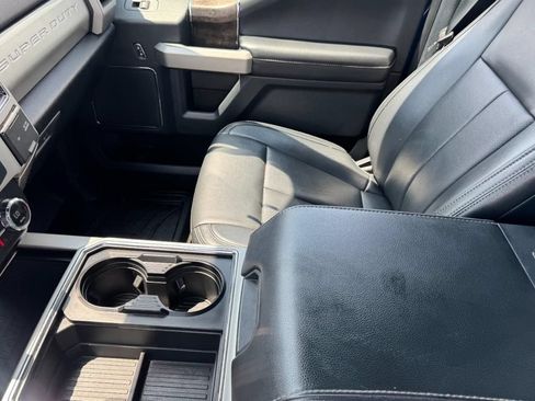 Used 2022 Ford F350 Lariat w/ Lariat Ultimate Package AWD/4WD image 13