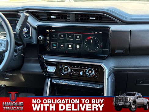 Used 2024 GMC Sierra 2500 Denali w/ Denali Reserve Package AWD/4WD image 32