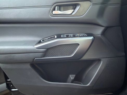 New 2025 Nissan Pathfinder SL image 20