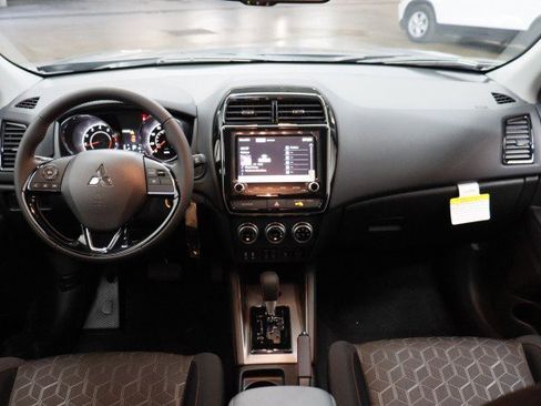 New 2026 Mitsubishi Outlander Sport LE AWD/4WD image 20
