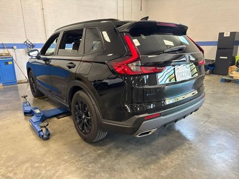 Used 2026 Honda CR-V Sport image 3
